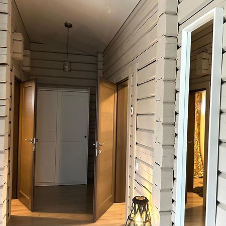 Lazariskio Apartamentai Martiniskenai Exteriör bild